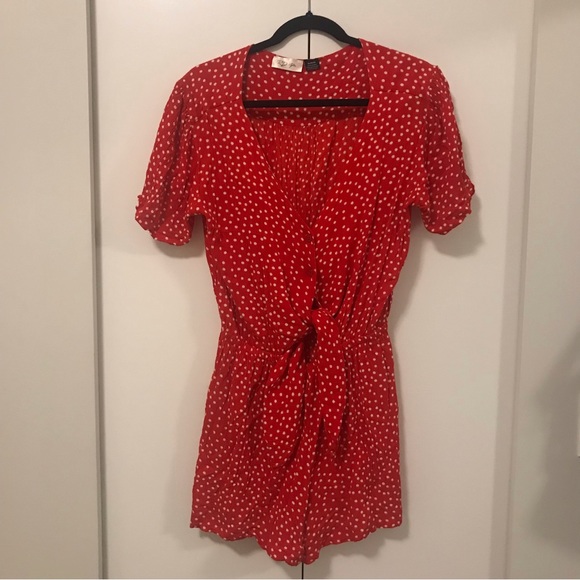 Red polka dotted romper - Picture 1 of 5